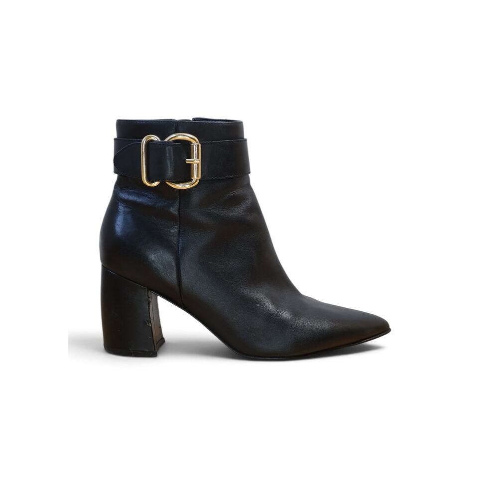 Marc Fisher Black Leather Pointed Toe Ankle Booties Minimalist Glam Capsule Sz 8